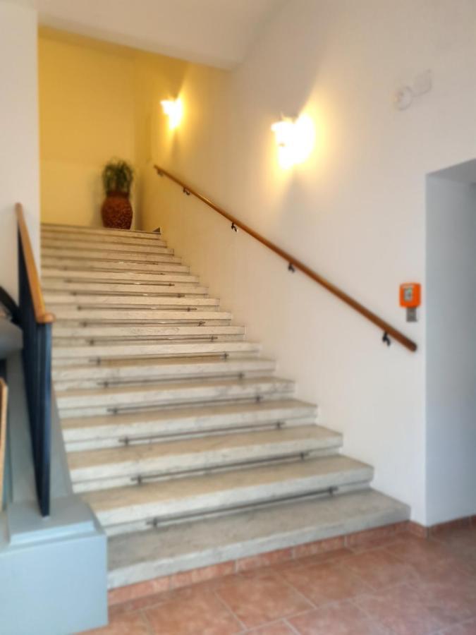 Sunny And Spacious Apartment Near City Centre Vienna Exterior photo